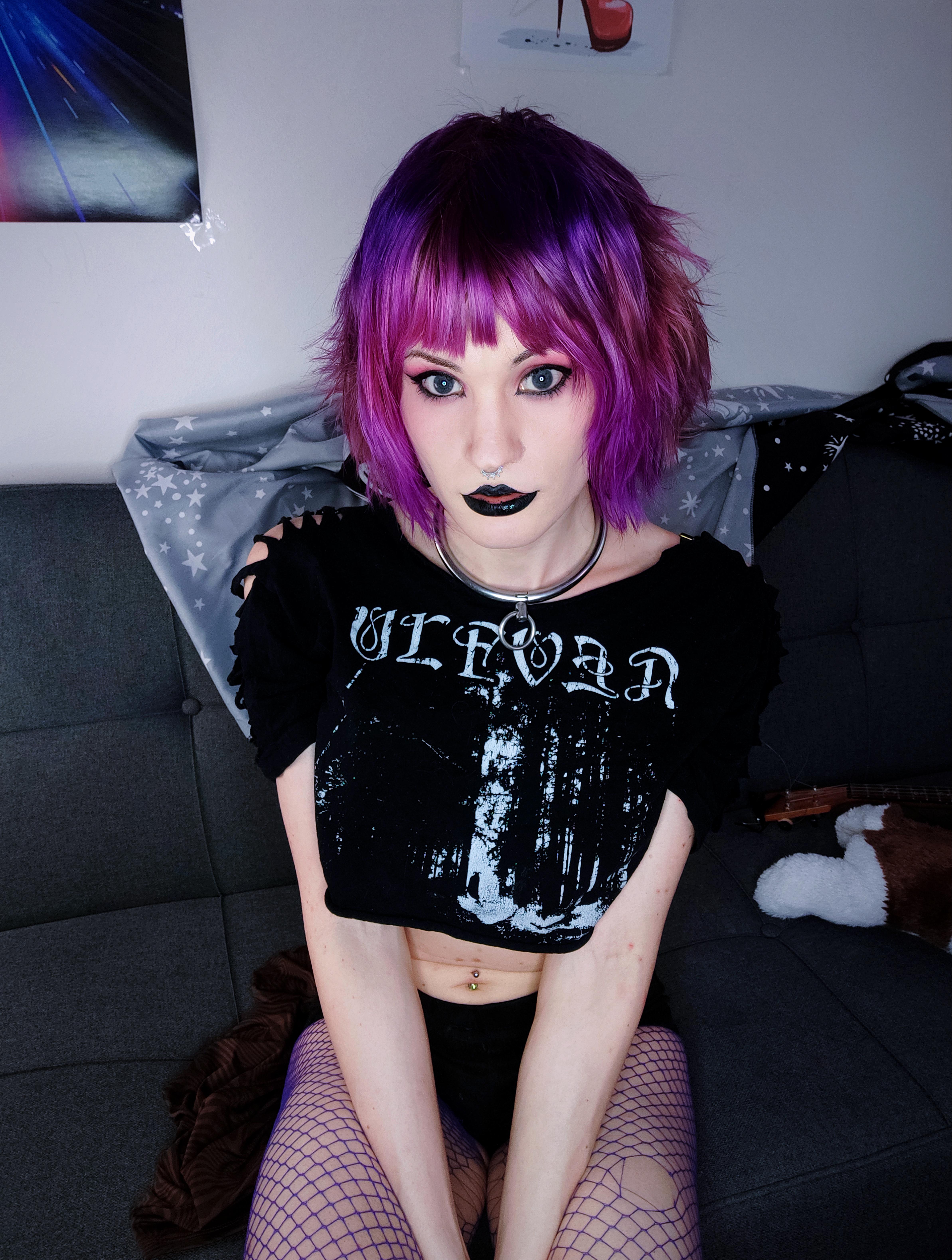Would you let a goth girl ruin your holes? 🤭 13rgz2z - transexual woman