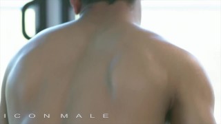 iconmale-hunk-dude-mateo-fernandez-gets-his-butt-drilled-by-his-hunk-friend-cade-maddox